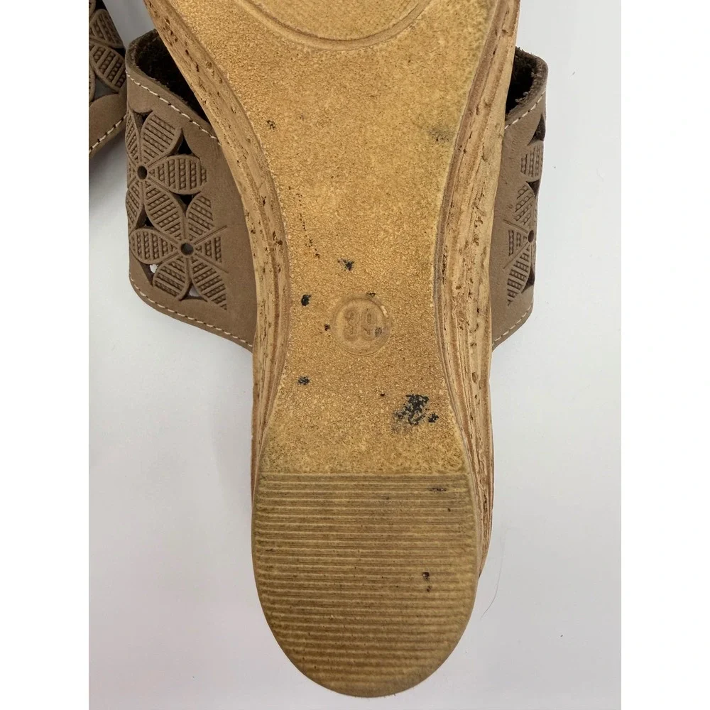 Spring Step Womens Tan Leather Laser Cut Floral Wedge Thong Sandal Made in Italy